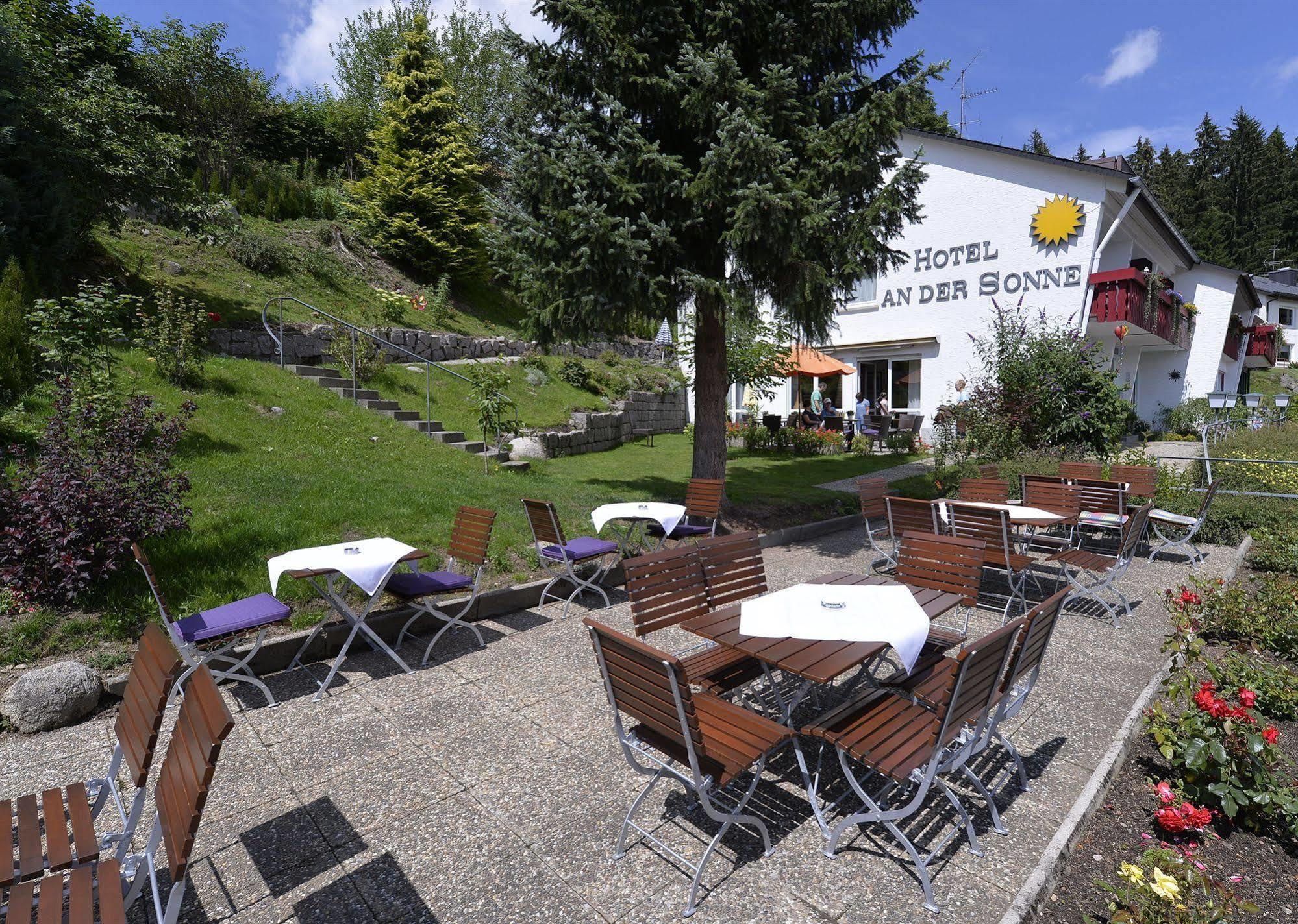 Hotel An Der Sonne & Restaurant Zum Schneiger Schoenwald im Schwarzwald Exterior photo